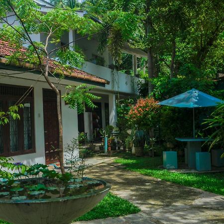 Palm Garden Guest House กอลล์ ภายนอก รูปภาพ