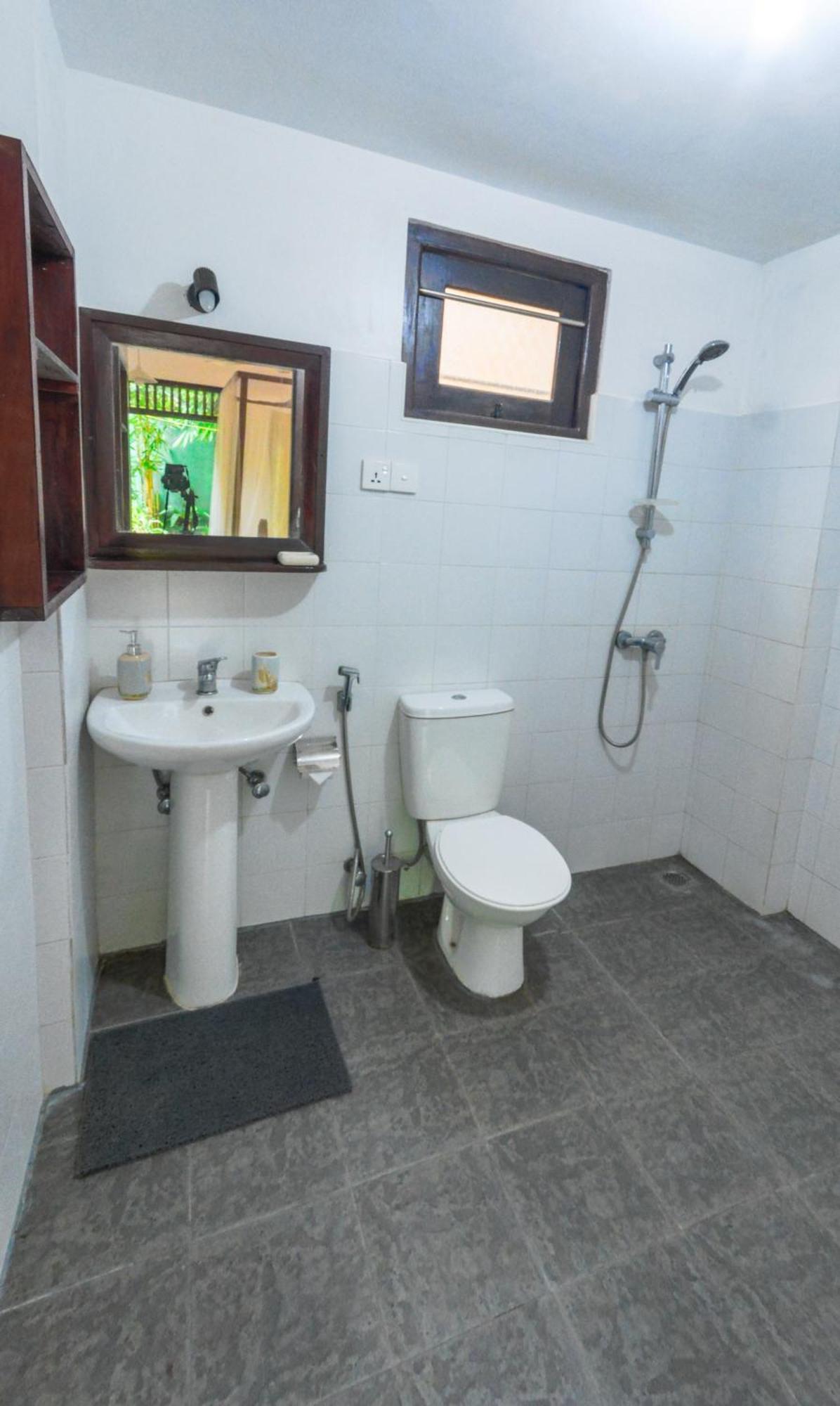 Palm Garden Guest House กอลล์ ภายนอก รูปภาพ