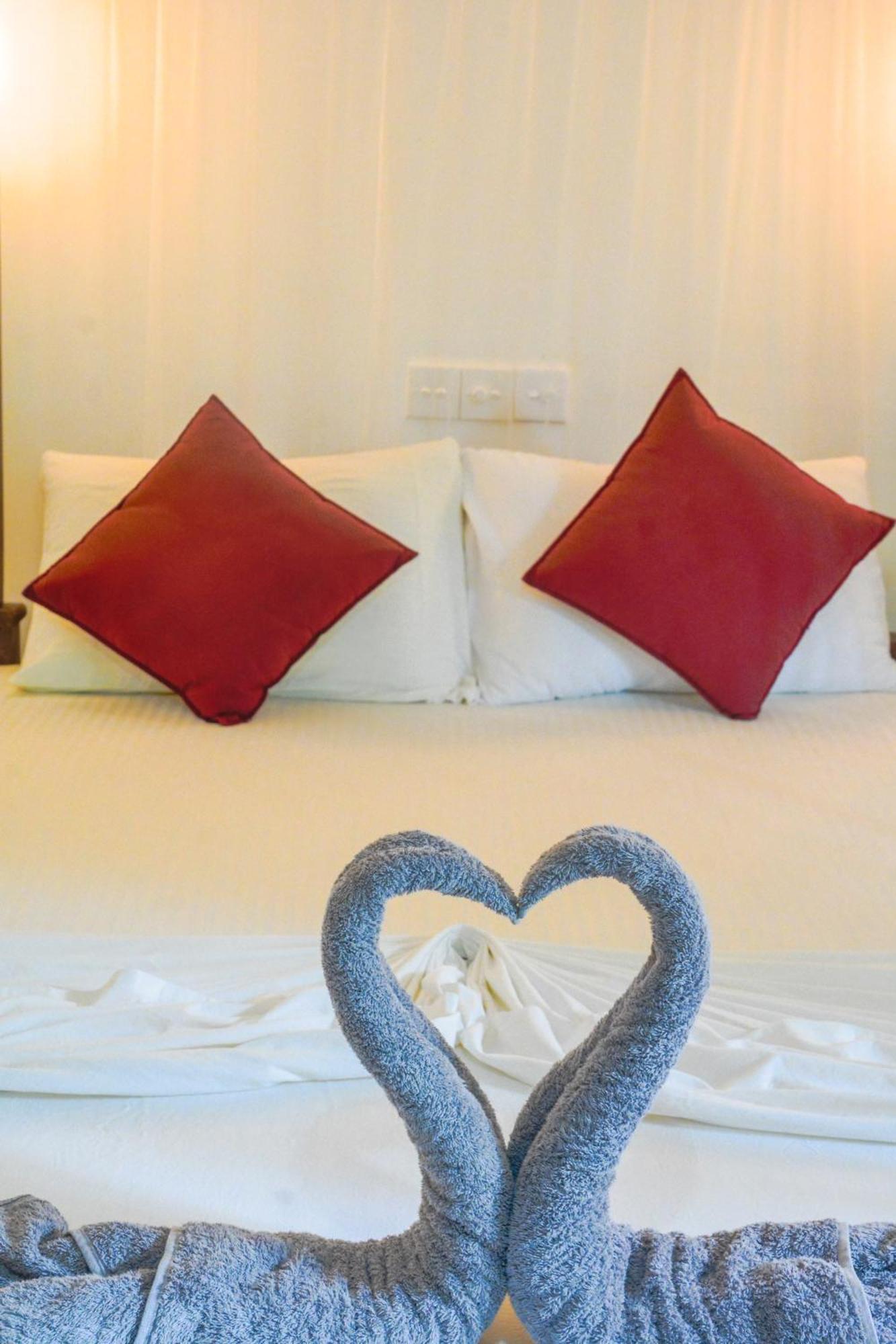 Palm Garden Guest House กอลล์ ภายนอก รูปภาพ