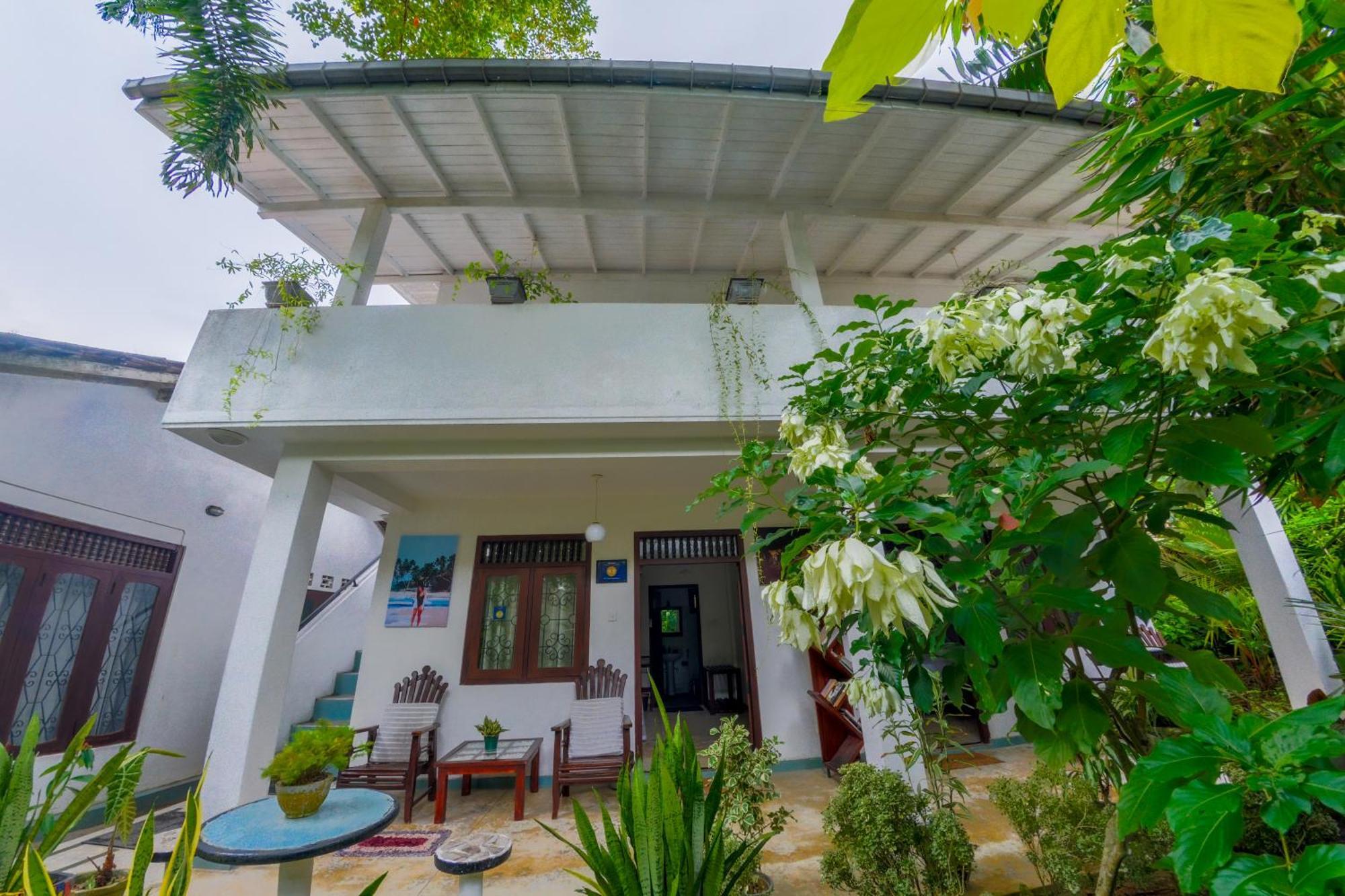 Palm Garden Guest House กอลล์ ภายนอก รูปภาพ
