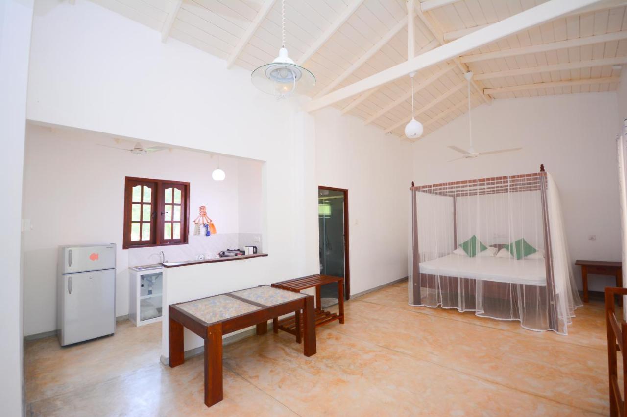Palm Garden Guest House กอลล์ ภายนอก รูปภาพ